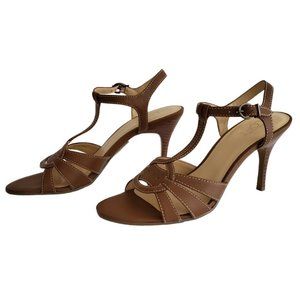 Ann Taylor Loft Leather T-Strap 2.5" Kitten Heel Sandals | NWT | 7M | Tan Cream